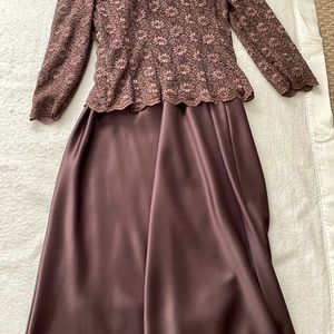 Formal 2 piece brown dress.  Size 10.  Skirt elastic waist.  Shoes are size 7.5